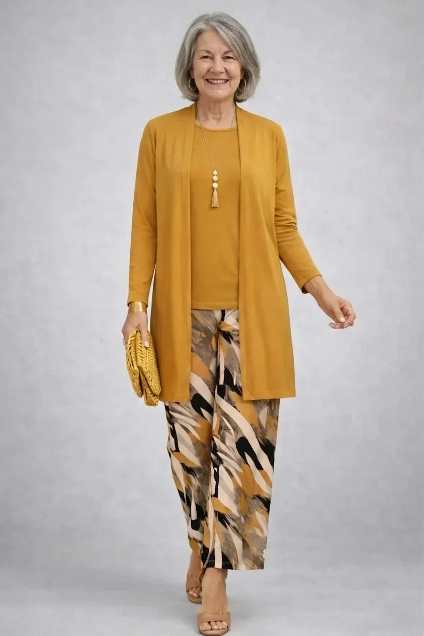 Conjunto de tres piezas mostaza con pantalón estampado - Foto 1