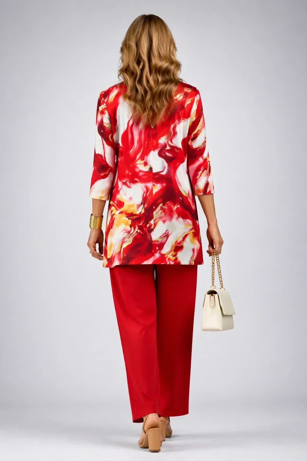 Conjunto de tres piezas rojo con estampado de espirales - Foto 2