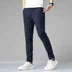 Pantalón elástico de hombre con corte limpio para cada día - Foto 3