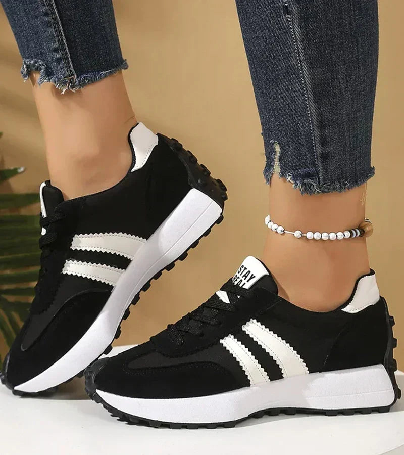 Zapatillas con rayas laterales para mujer | Sabrina - Foto 1