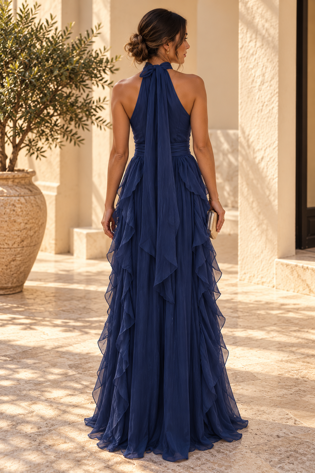 Vestido maxi con volantes y escote halter – Paloma - Foto 2