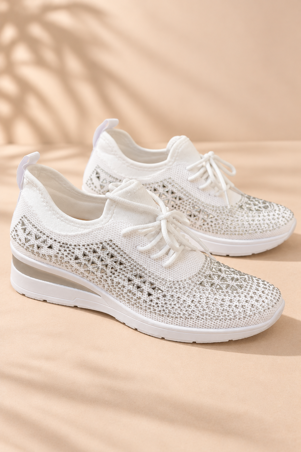 Zapatillas de malla con detalles brillantes – María - Foto 2