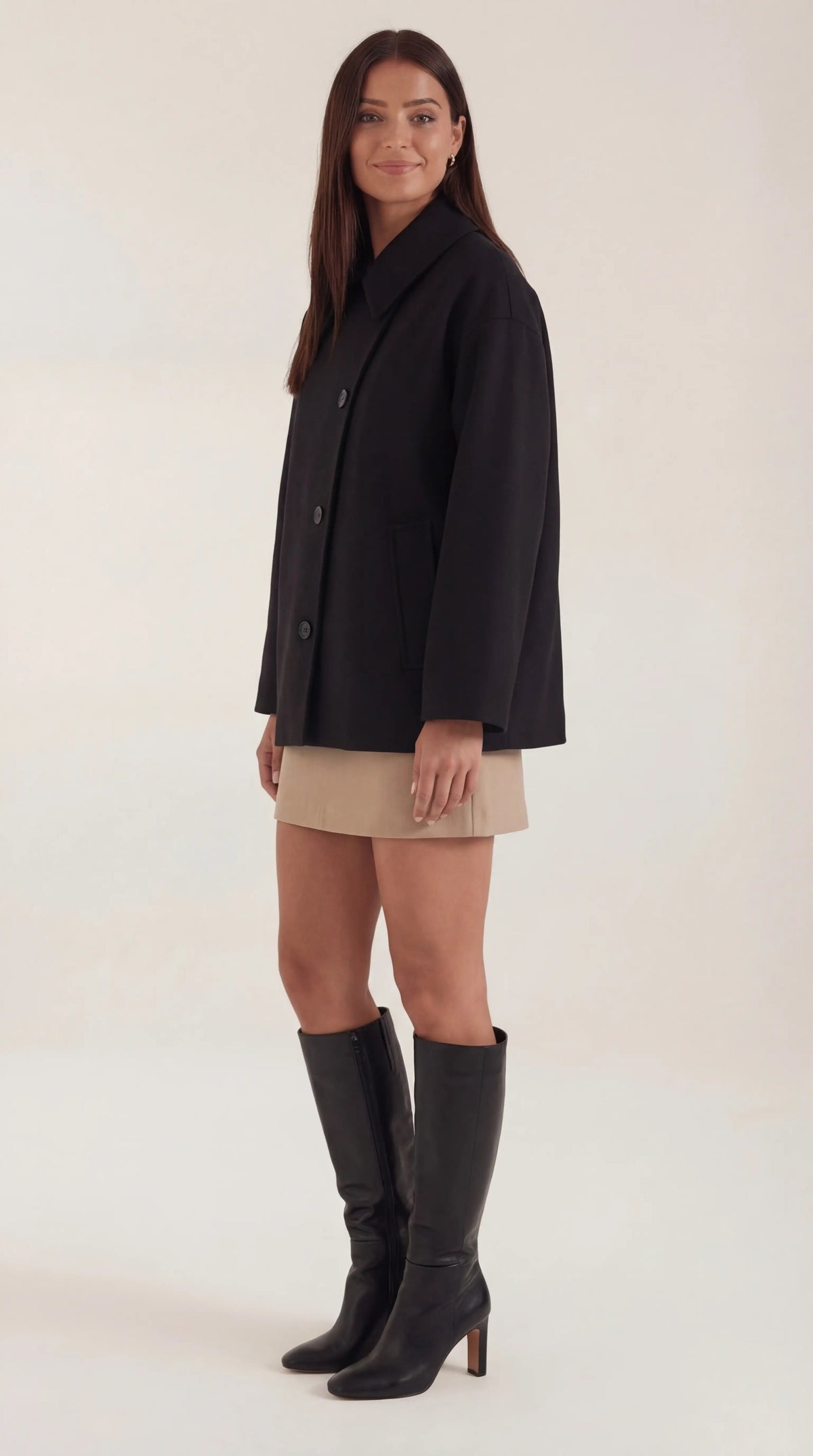 Abrigo oversize asimétrico para mujer, moderno y cálido - Foto 9