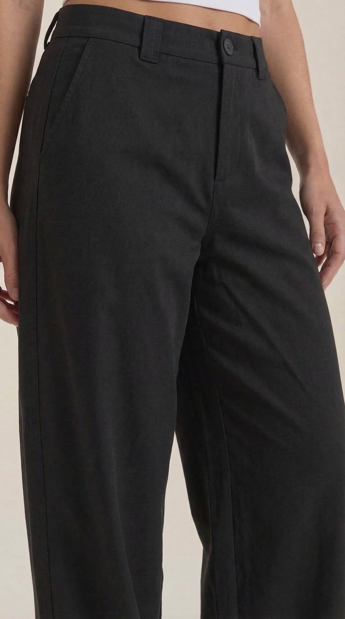 Pantalón ancho de mujer ligero y fluido con cintura alta - Foto 3