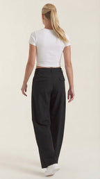 Pantalón ancho de mujer ligero y fluido con cintura alta - Foto 4
