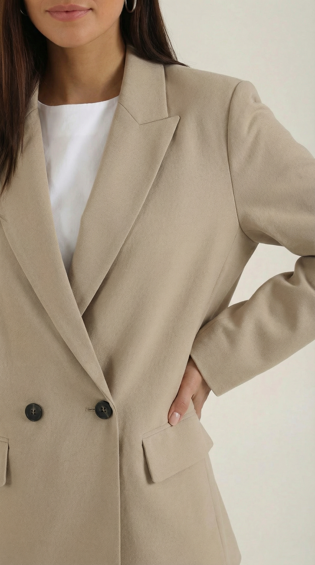 Blazer largo entallado para mujer con hombreras discretas - Foto 10