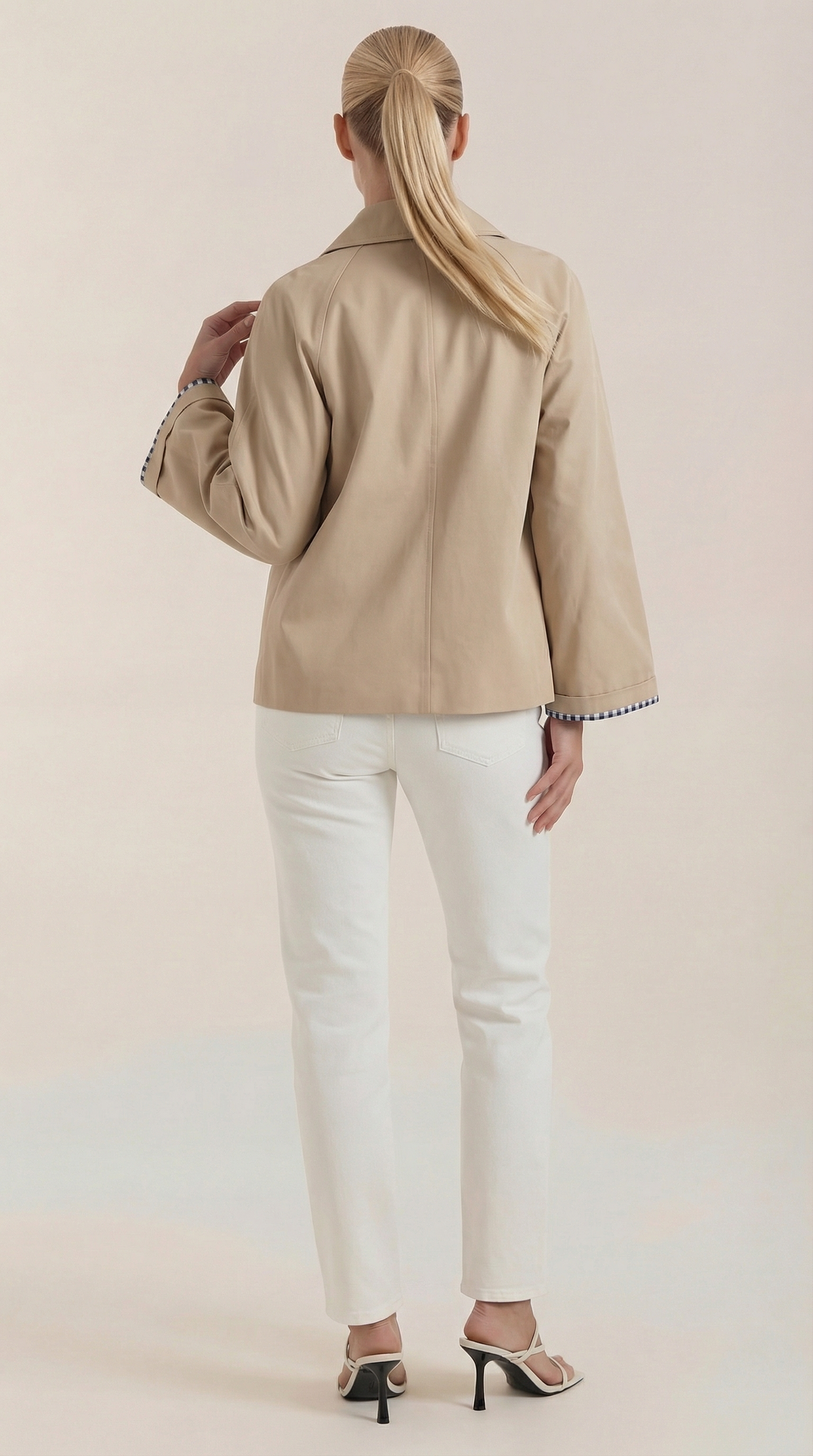 Gabardina clásica para mujer con forro a rayas, beige - Foto 4