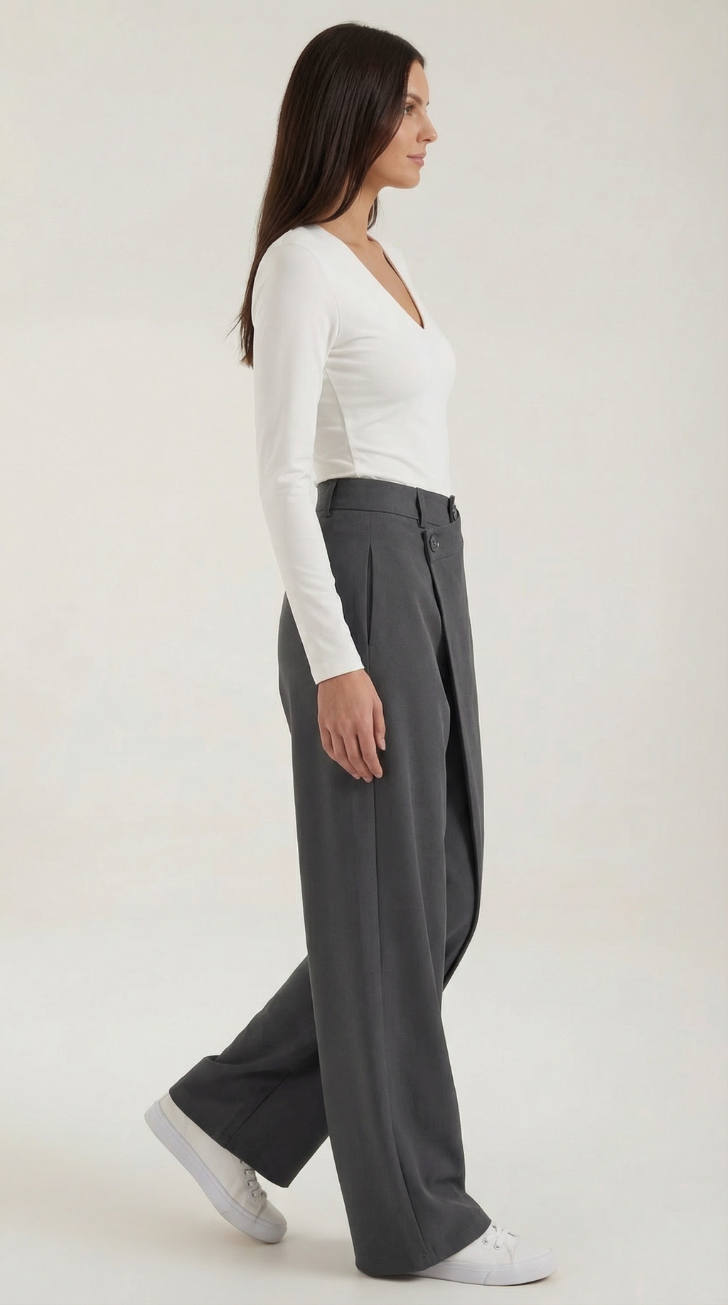 Pantalón ancho de mujer con cintura asimétrica y botones - Foto 9