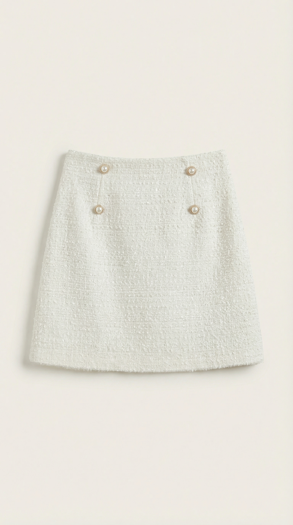 Minifalda de tweed blanca para mujer con botones dorados - Foto 4