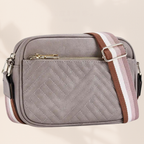 Bolso de hombro acolchado con correa ajustable – Valentina - Foto 13