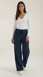 Pantalón cómodo de mujer con cintura elástica y cordón - Foto 4