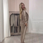 Conjunto de blazer y pantalón ancho con rayas laterales - Foto 3