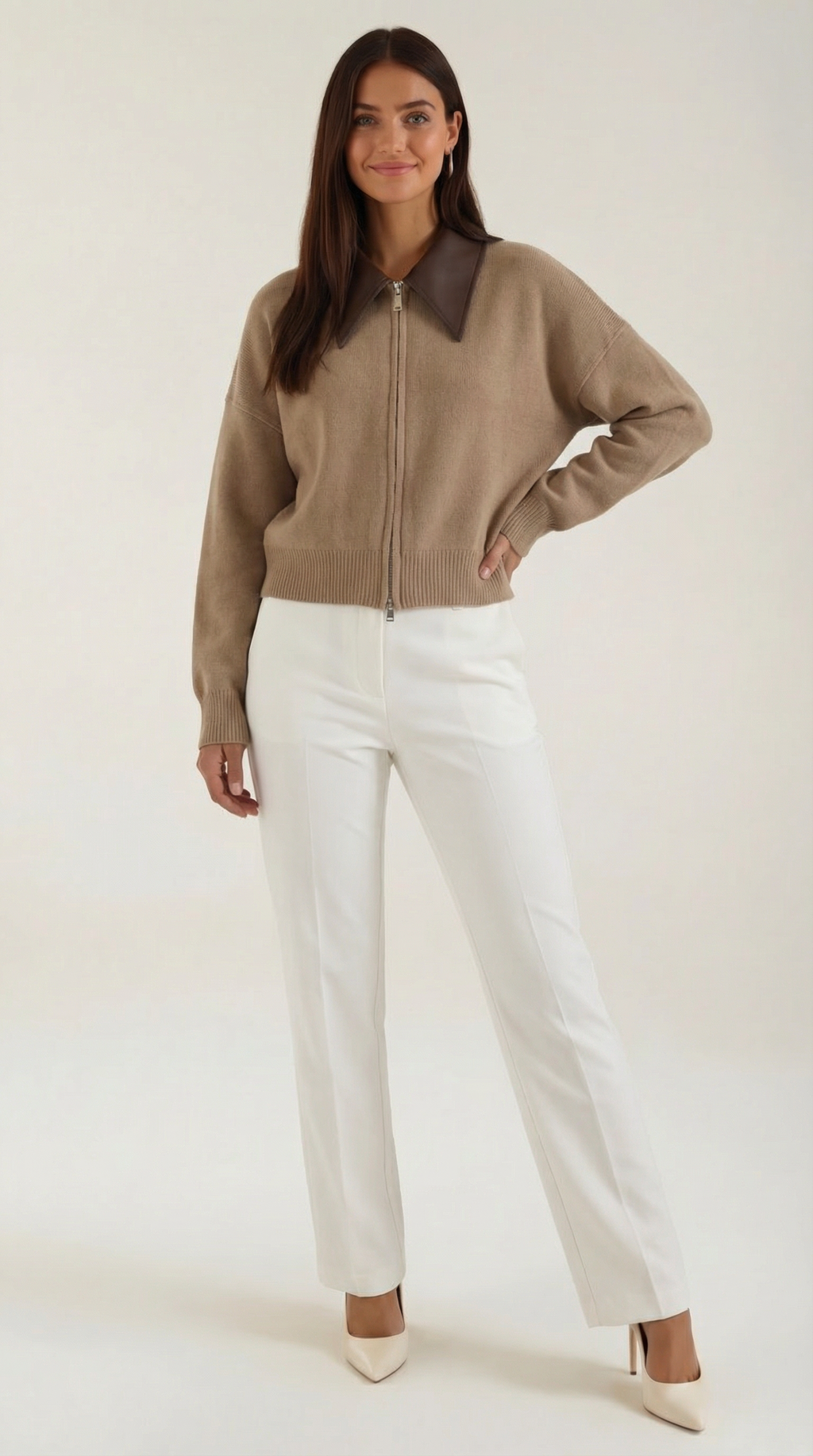 Chaqueta de punto corta para mujer con cuello en contraste - Foto 1