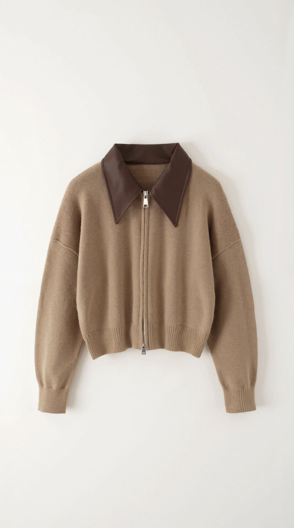 Chaqueta de punto corta para mujer con cuello en contraste - Foto 5
